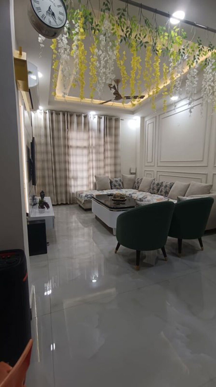 Team Area, bptp-parkland-pride 3 Bedroom 2250 Sq.Ft. Builder Floor In Sector 77 Faridabad 10100215