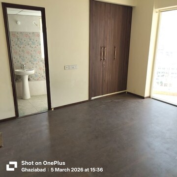 Room in 3 BHK Apartment at Rise Organic Ghar, Lal Kuan – for Rent