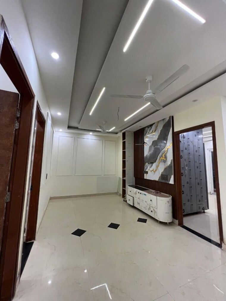 Living Room, vip road 3 Bedroom 1489 Sq.Ft. Apartment In Vip Road Zirakpur 10100206
