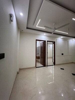 3 BHK Apartment For Sale in Vip Road