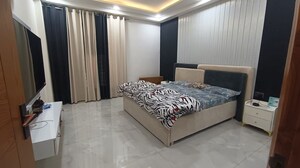 Bedroom in 3 BHK Builder Floor at BPTP District 3, Sector 85 – for Sale