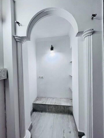 Bathroom in 1 BHK Builder Floor at Neb Sarai – for Rent