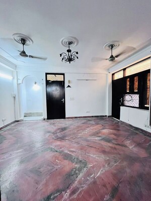 1 BHK Builder Floor For Rent in Neb Sarai