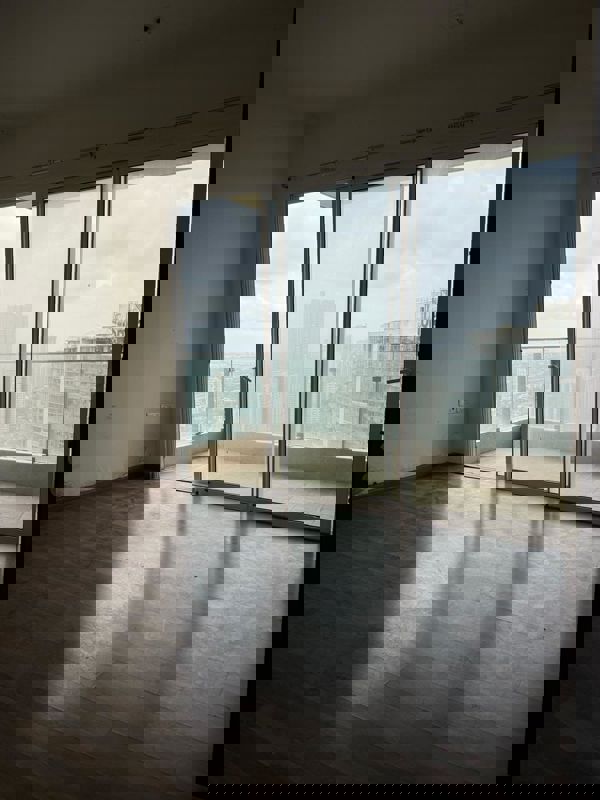 3 BHK 2100 Sq.Ft. Apartment in LnT Realty Crescent Bay