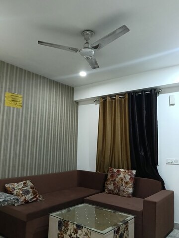 Living Room in 1 BHK Builder Floor at Sector 14 – for Rent