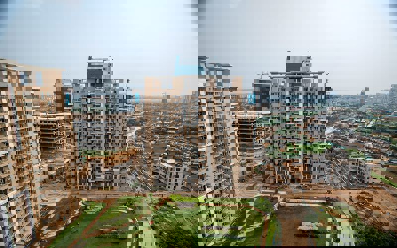 3.5 BHK + Servant Room 1900 Sq.Ft. Apartment in Emaar Palm Gardens