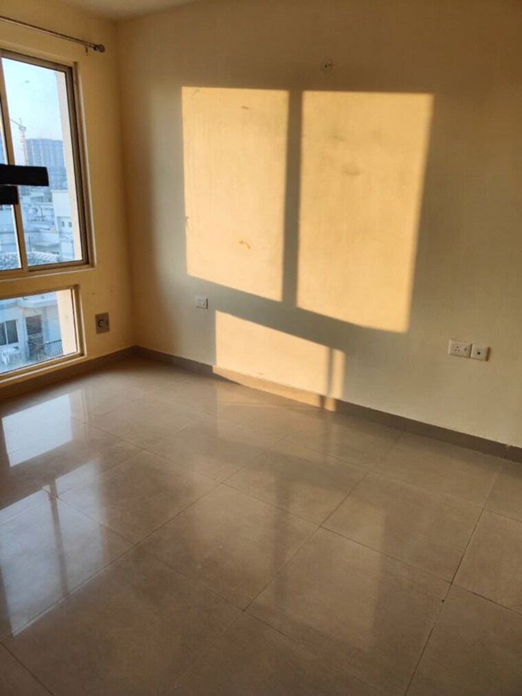 Room, emaar-palm-gardens 3.5 Bedroom 1900 Sq.Ft. Apartment In Sector 83 Gurgaon 10100277