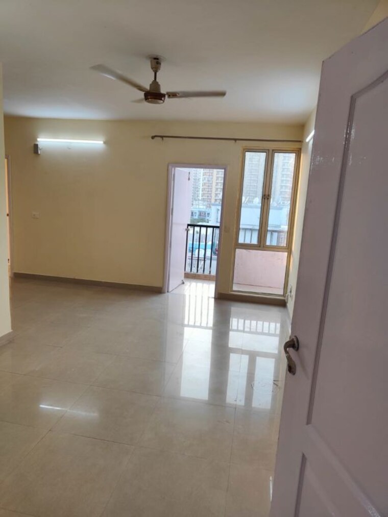 Room, emaar-palm-gardens 3.5 Bedroom 1900 Sq.Ft. Apartment In Sector 83 Gurgaon 10100277