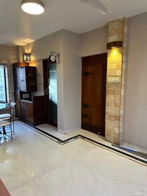 Room in 2 BHK Apartment at Vasant Prakash CHS, Versova – for Rent