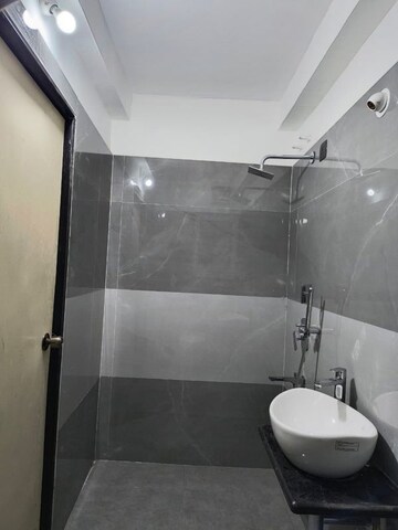Bathroom in 2 BHK Apartment at Sheth Auris Bliss, Malad West – for Sale