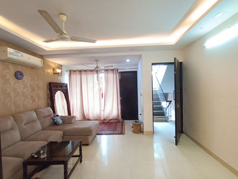 Living Room, vasant kunj 3 Bedroom 1800 Sq.Ft. Apartment In Vasant Kunj Delhi 10100714
