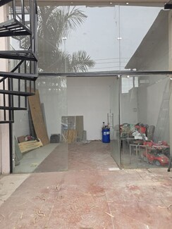 Retail Shop For Rent in Race Course