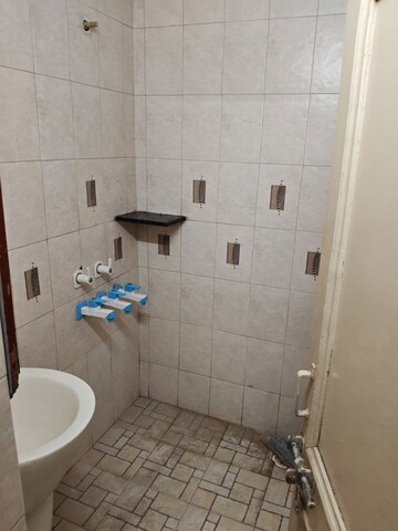 Attached Bathroom in 3 BHK Independent House at Sector 55 – for Rent