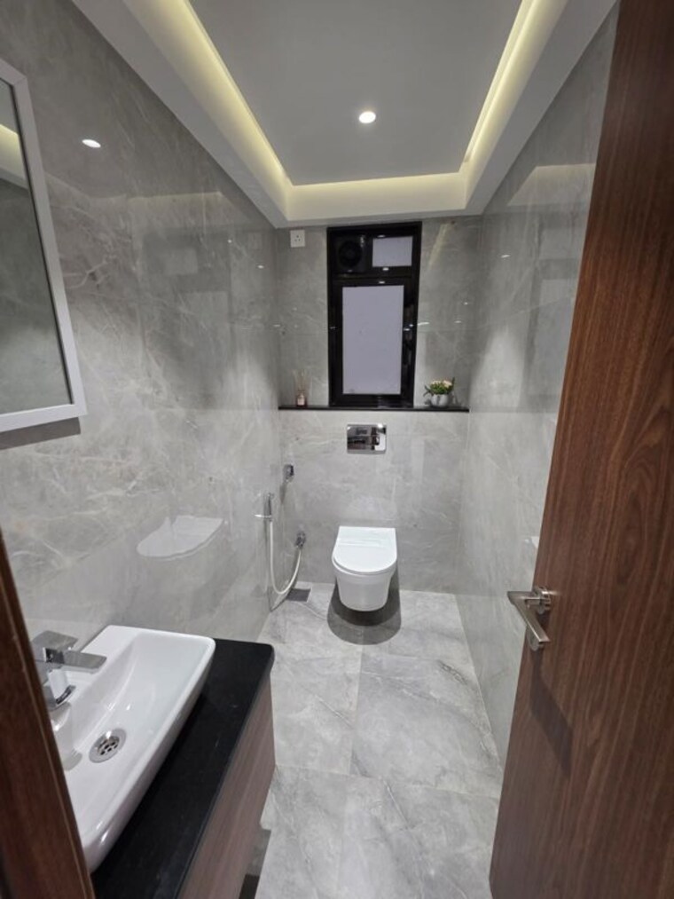 Bathroom, gurukripa-building 2.5 Bedroom 1194 Sq.Ft. Apartment In Chembur Mumbai 10099115