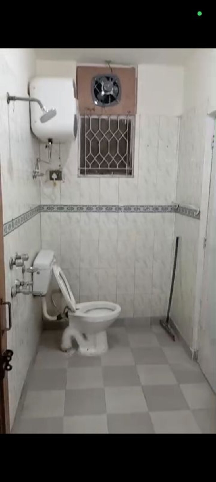 Bathroom, panchsheel vihar 2 Bedroom 700 Sq.Ft. Builder Floor In Panchsheel Vihar Delhi 10100819