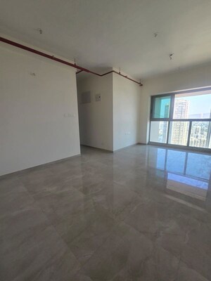 Room in 2 BHK Apartment at Sheth Auris Bliss, Malad West – for Sale