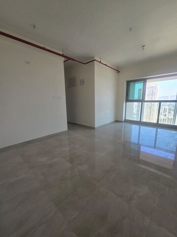 Room in 2 BHK Apartment at Sheth Auris Bliss, Malad West – for Sale