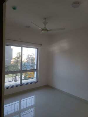 Room in 2.5 BHK Apartment at Gera World of Joy, Kharadi – for Rent