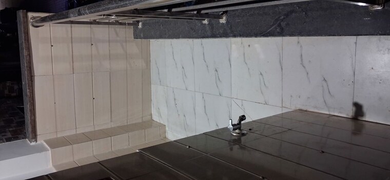 Bathroom, unitech-south-city-1 1 RK 210 Sq.Ft. Builder Floor In South City 1 Gurgaon 10100966