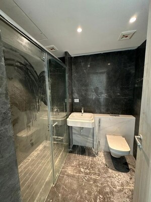 Bathroom in 4 BHK Apartment at Rustomjee Crown, Prabhadevi – for Rent