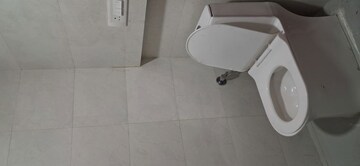 Bathroom in 1 RK Builder Floor at Saurabh Niwas, Sector 40 – for Rent