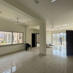 3 BHK + Servant Room,Extra Room Builder Floor For Rent in BPTP Amstoria