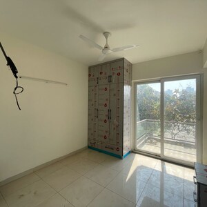 Living Room in 3 BHK Builder Floor at BPTP Amstoria, Sector 102 – for Rent