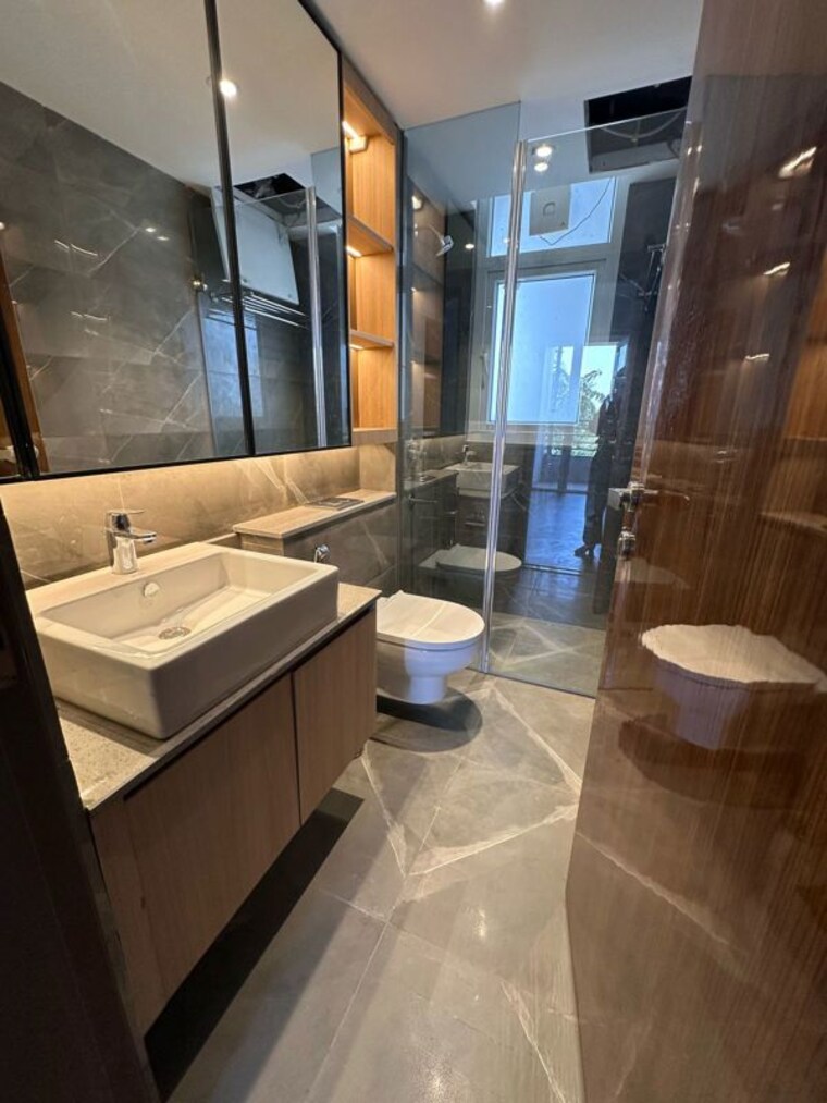 Attached Bathroom, sector 55 3 Bedroom 2700 Sq.Ft. Builder Floor In Sector 55 Gurgaon 10101190