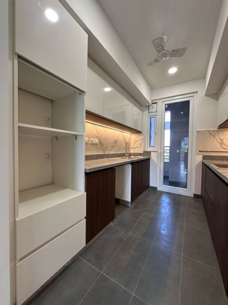 Kitchen, sector 55 3 Bedroom 2700 Sq.Ft. Builder Floor In Sector 55 Gurgaon 10101190