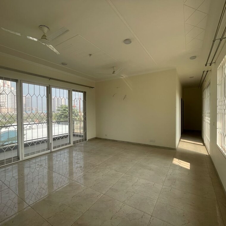 Room, bptp-amstoria 4 Bedroom 3560 Sq.Ft. Builder Floor In Sector 102 Gurgaon 10101210