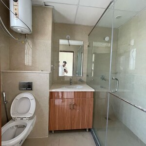 Bathroom in 4 BHK Builder Floor at BPTP Amstoria, Sector 102 – for Rent