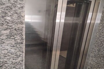 Building Lobby in 3 BHK Builder Floor at Amolik Residency, Sector 86 – for Sale