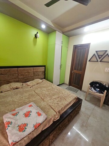 Bedroom in 2 BHK Builder Floor at Ardee City, Sector 52 – for Rent