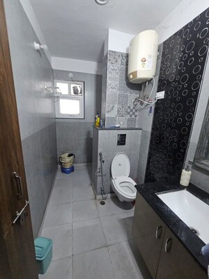 Bathroom in 2 BHK Builder Floor at Ardee City, Sector 52 – for Rent