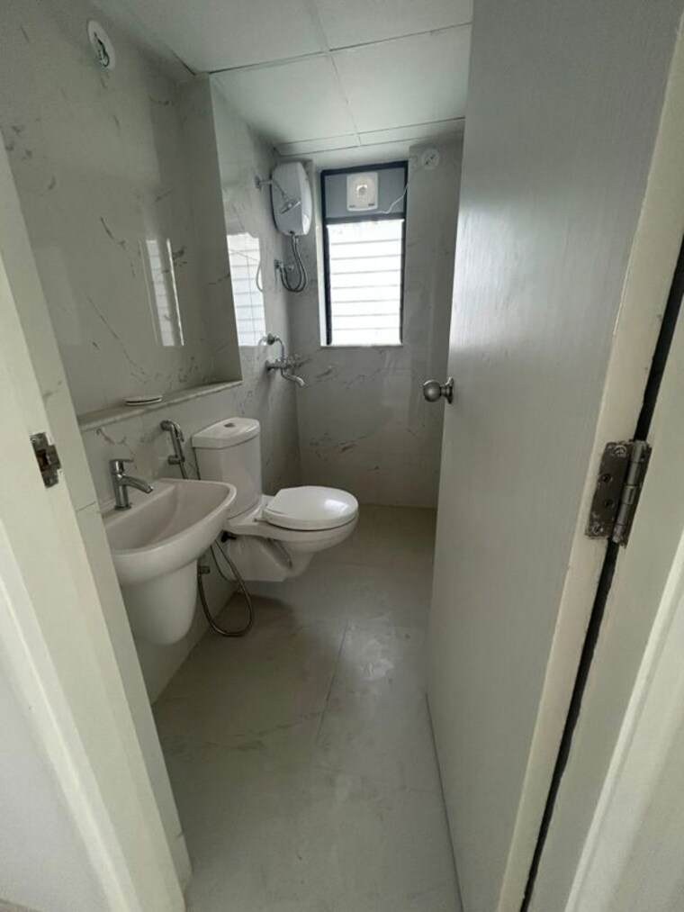 Bathroom, runwal-gardens 2 Bedroom 680 Sq.Ft. Apartment In Dombivli East Thane 10101243