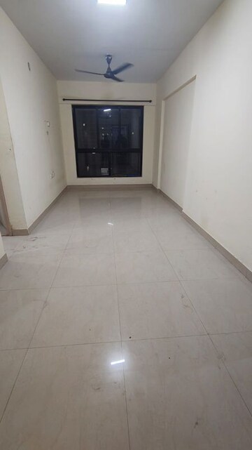 Room in 1 RK Apartment at Lodha Palava Crown, Dombivli East – for Rent
