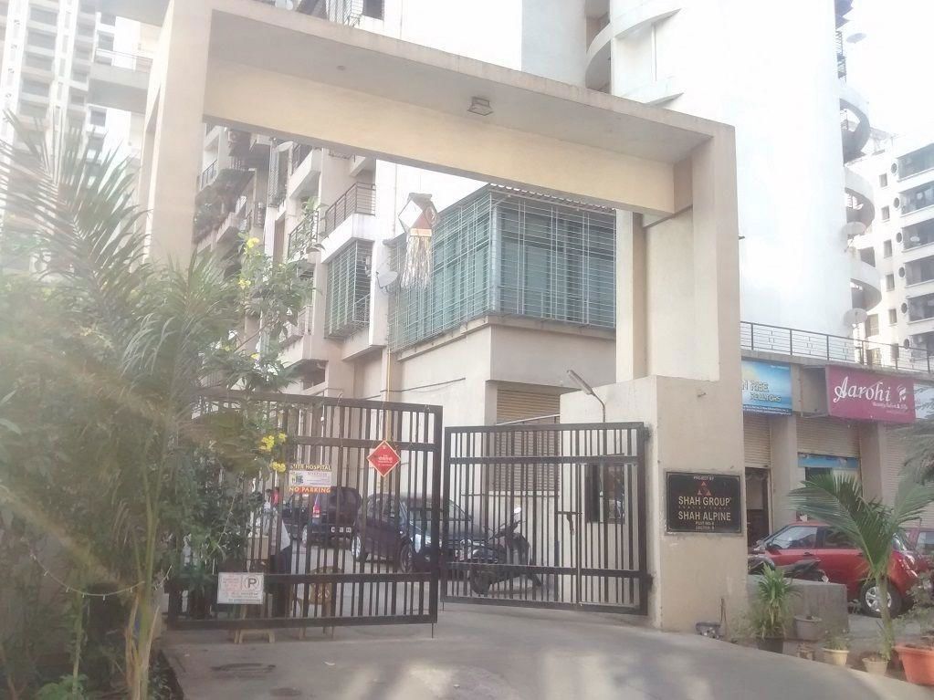 1.5 BHK + Extra Room Apartment For Sale in Saha Alpine