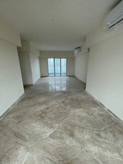 4 BHK + Pooja Room,Servant Room Apartment For Rent in L&T Emerald Isle