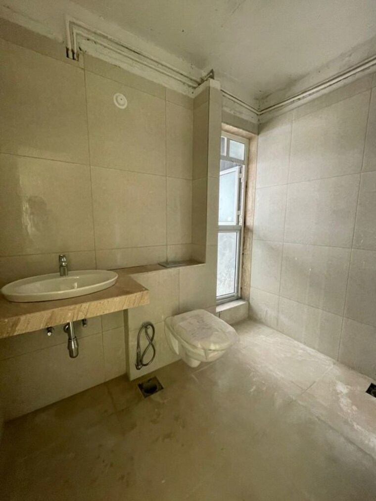 Bathroom, l-t-emerald-isle 4 Bedroom 3300 Sq.Ft. Apartment In Powai Mumbai 10101188