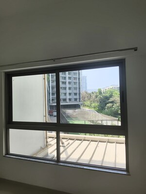 2 BHK Apartment For Rent in Kalpataru Immensa F, Kolshet Road
