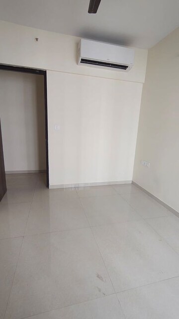 Room in 1 BHK Apartment at Lodha Palava City, Dombivli East – for Rent