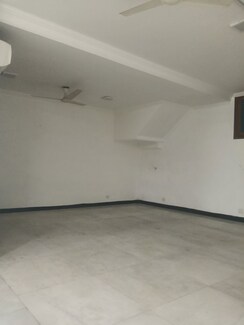 Office Space For Rent in Defence Colony