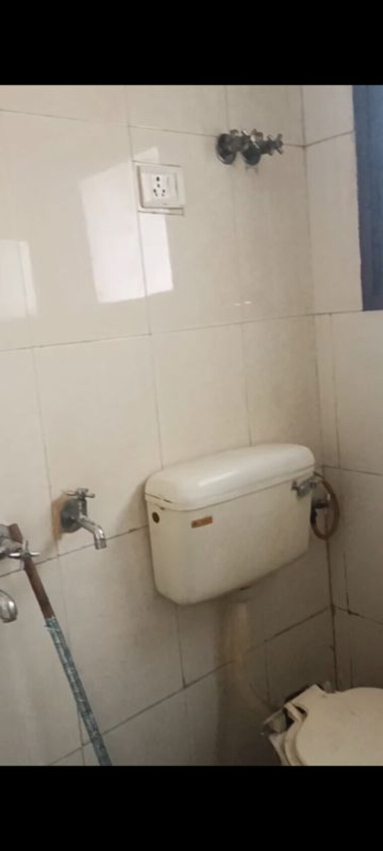 Bathroom, rohini sector 8 2 Bedroom 1010 Sq.Ft. Builder Floor In Rohini Sector 8 Delhi 10101518