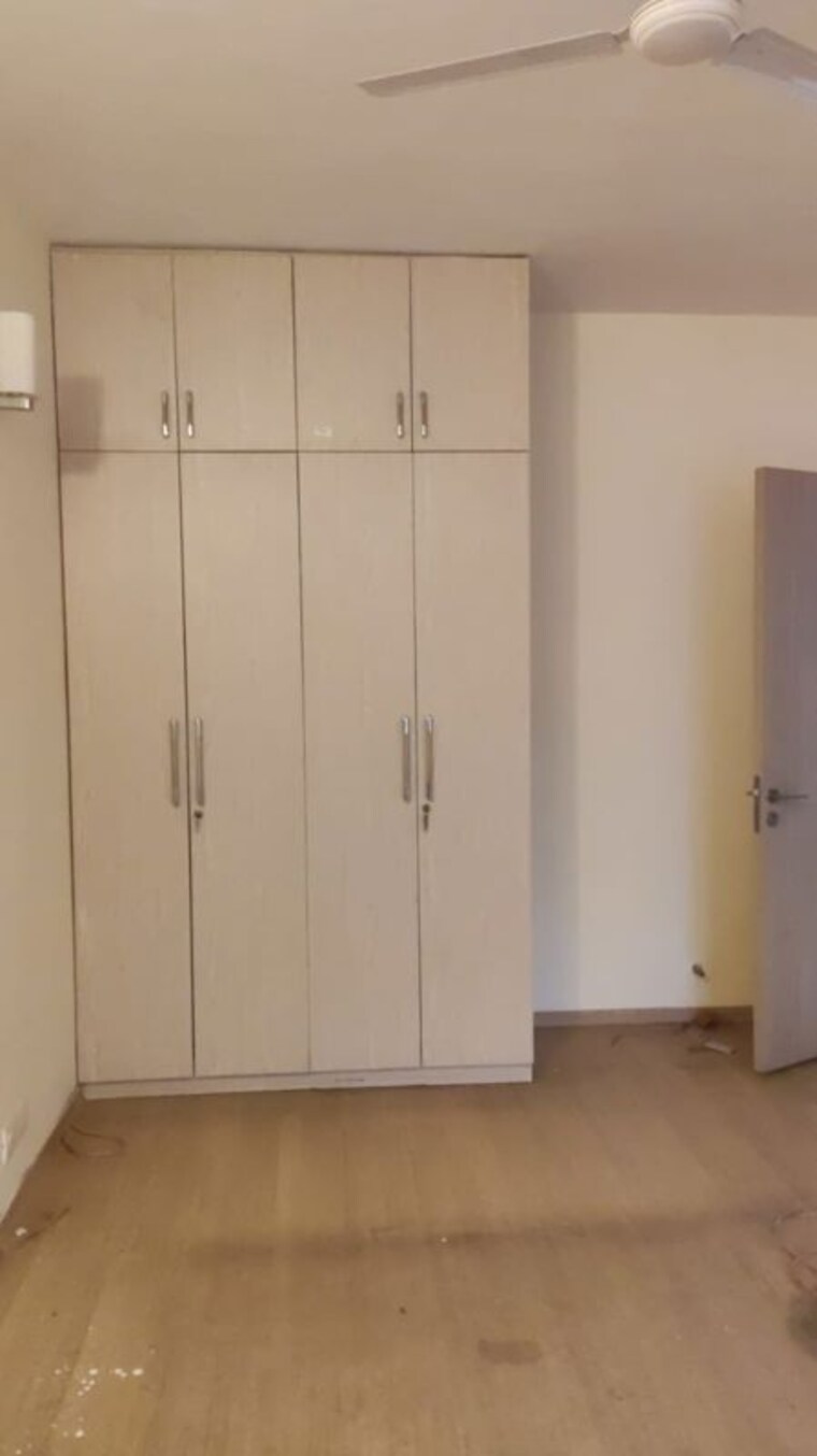 Room, manesar 3 Bedroom 1943 Sq.Ft. Apartment In Manesar Gurgaon 10101551