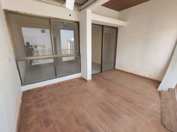 Room in 3 BHK Apartment at Chaphalkar Elina Living, Mohammadwadi – for Rent
