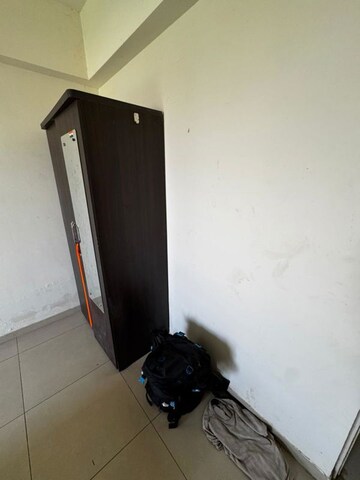 Furnished Amenities in 4 BHK Apartment at Shela – for Rent