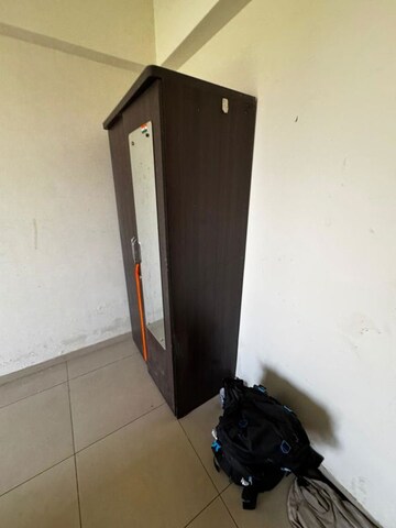 Furnished Amenities in 4 BHK Apartment at Shela – for Rent