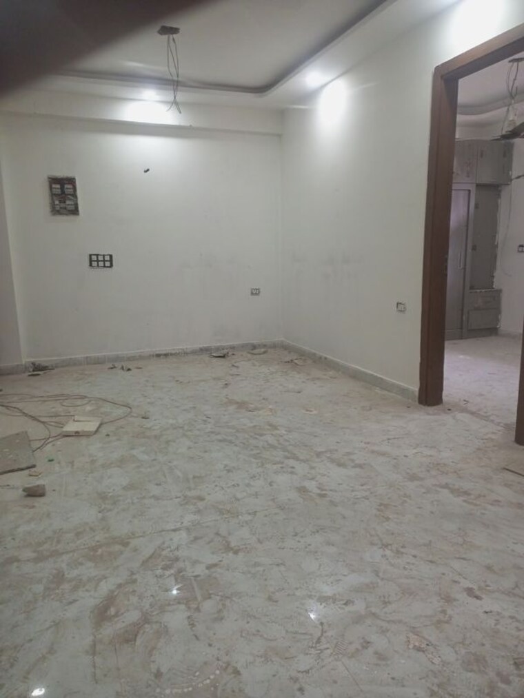 Room, srs-apartments 1 Bedroom 550 Sq.Ft. Builder Floor In Sector 73 Noida 10101769