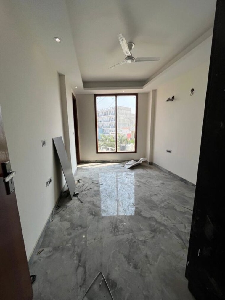 Bedroom, rajpur khurd extension 3 Bedroom 115 Sq.Yd. Apartment In Rajpur Khurd Extension Delhi 10101814