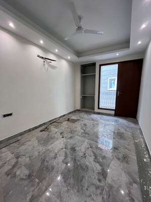 Room in 3 BHK Apartment at Rajpur Khurd Extension – for Sale